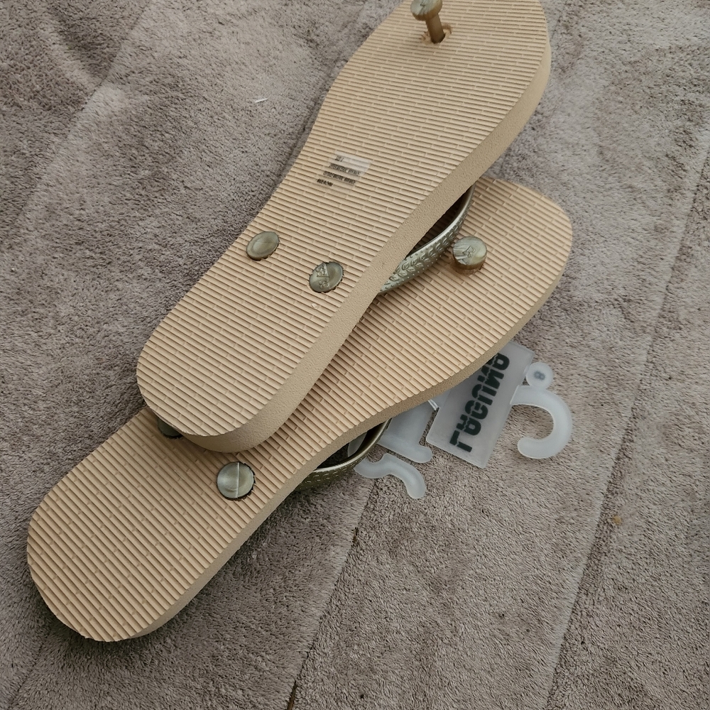 Flip flops - Picture 2 of 2